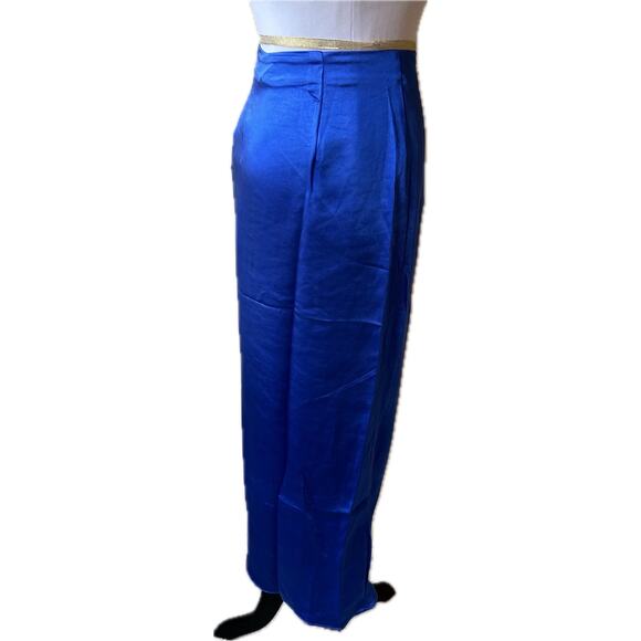 NWT ENDLESS ROSE Blue Satin Finish Front Slit Midi Skirt.  Size M - Picture 6 of 9